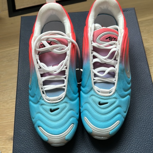WOMENS NIKE AIR MAX 720 PINK SEA 7.5 - Picture 2 of 3